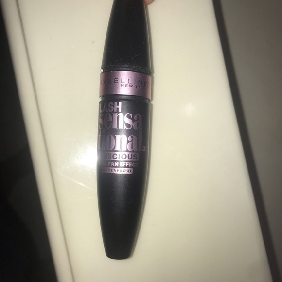 Maybelline lash sensational mascara - Picture 2 of 3